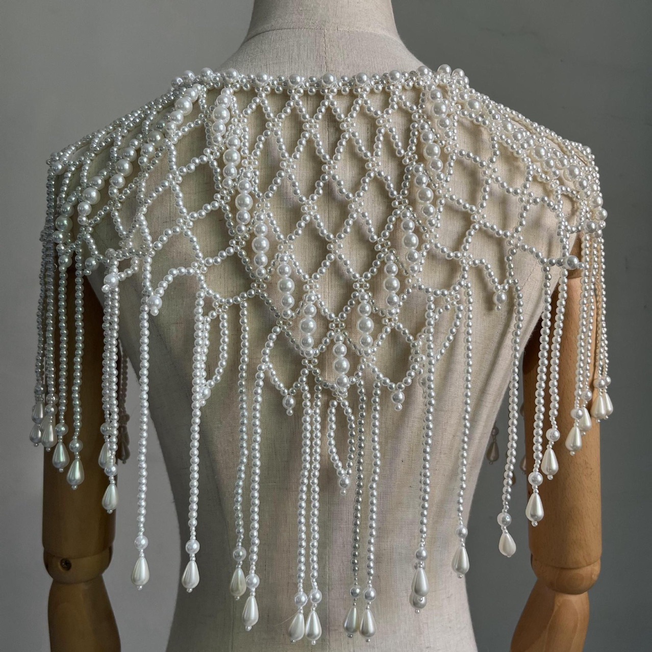 手作りパールレイヤードボディチェーン、フリンジタッセル付きビ - Pearl Trim Chain のレビューと価格